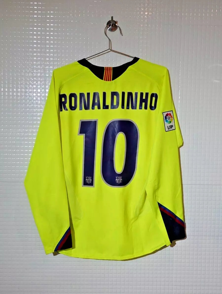 Barcelona 2005/06 Away Long Sleeve Jersey