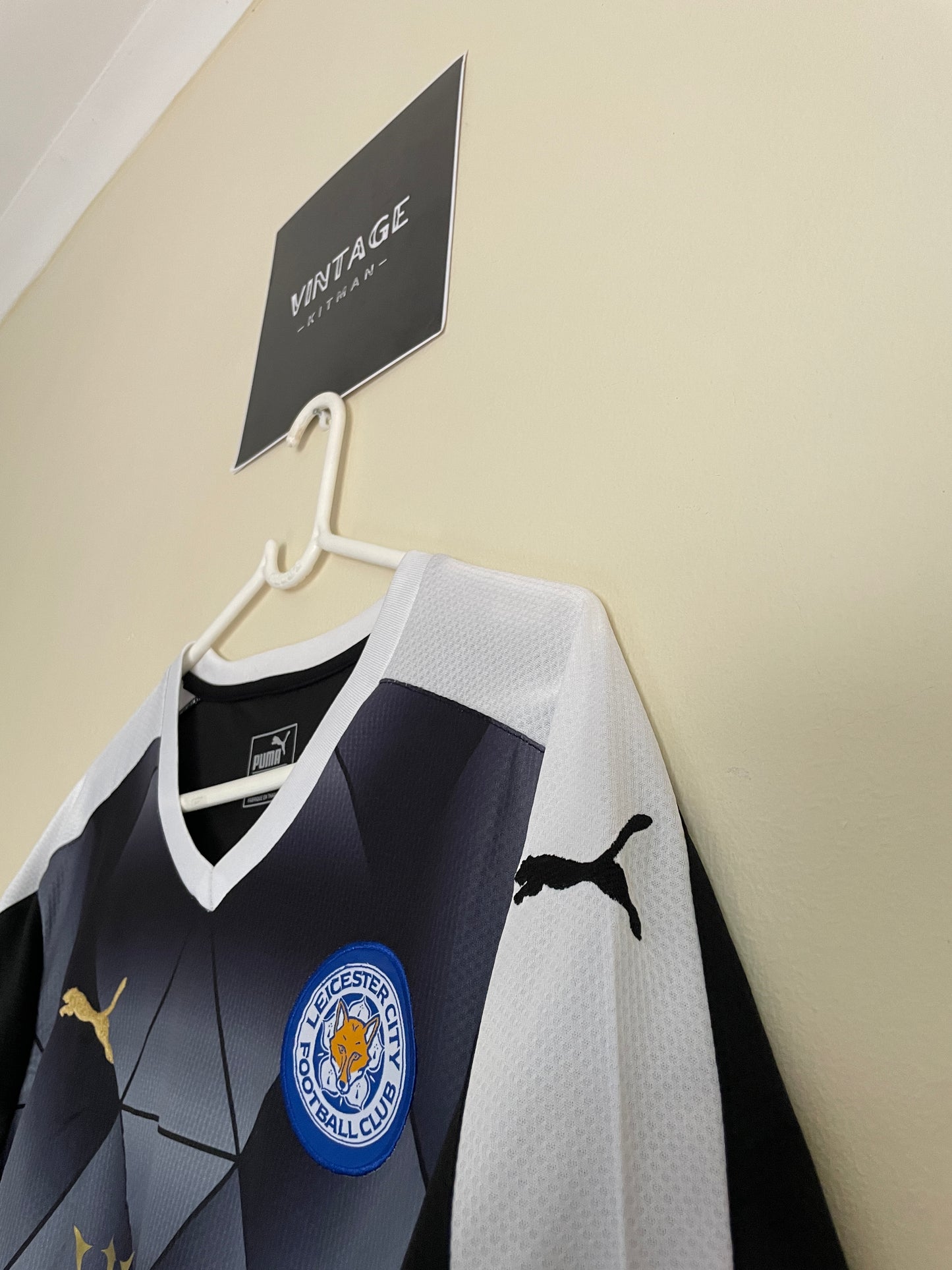 Leicester City 2015-16 Away Jersey #9 VARDY (L)