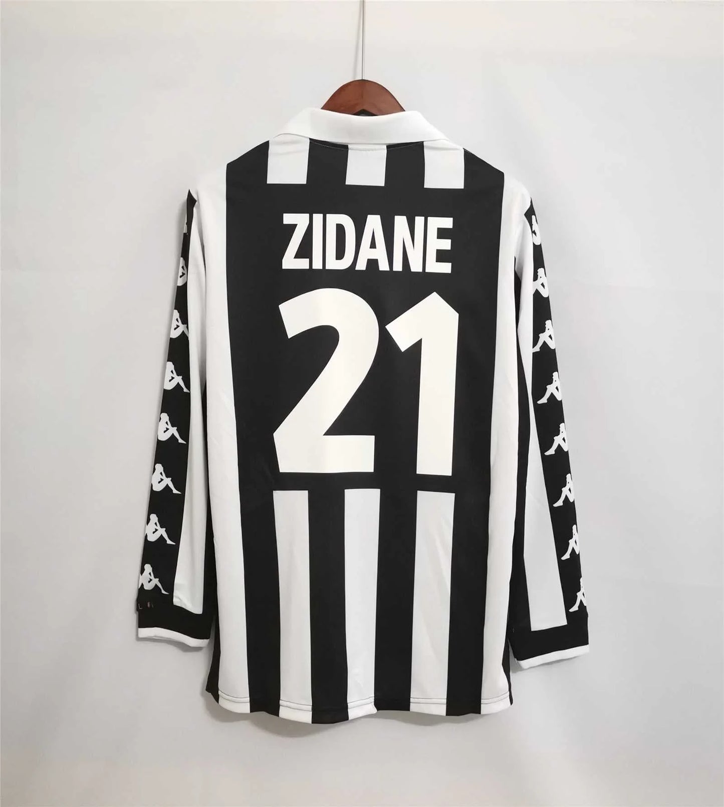 Juventus 1999/00 Home Long Sleeve Jersey