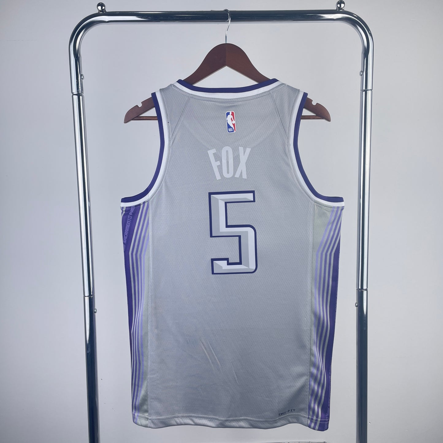 Sacramento Kings 2022-23 Grey Swingman Jersey - City Edition