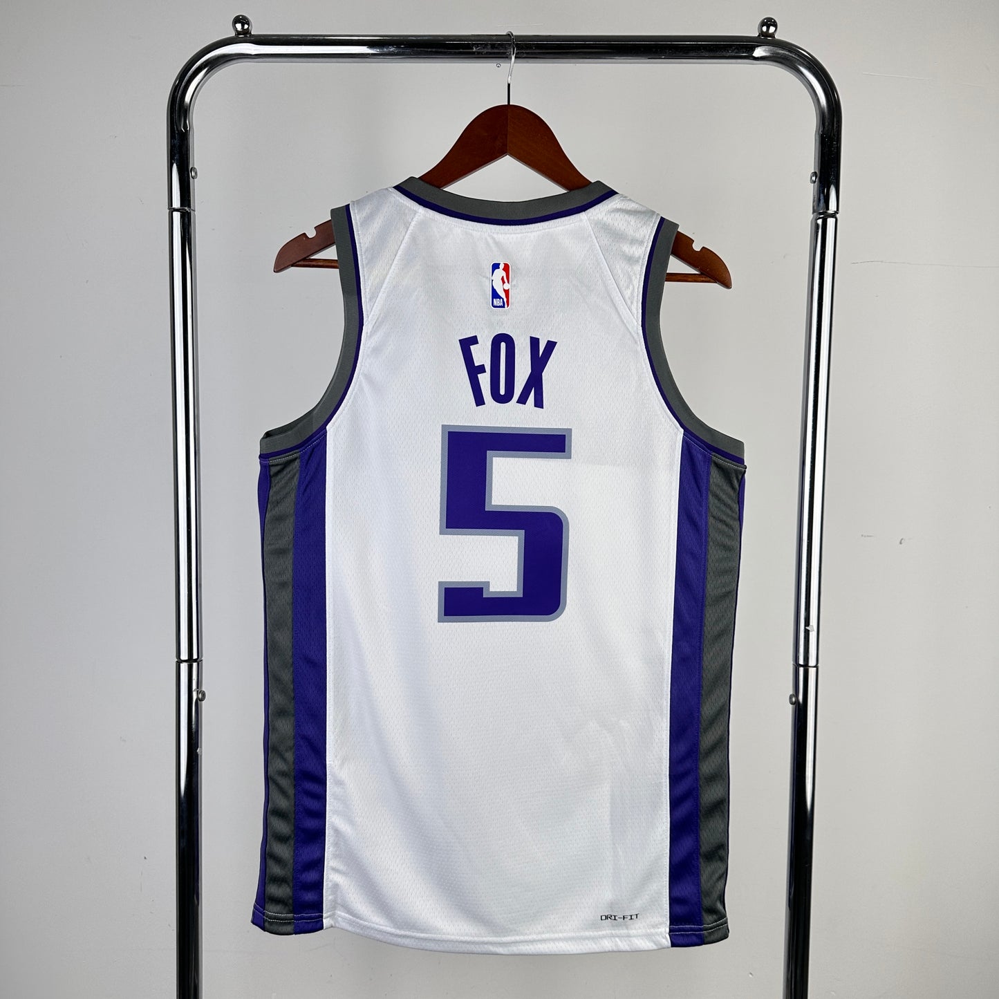 Sacramento Kings 2023-24 White Swingman Jersey - Association Edition