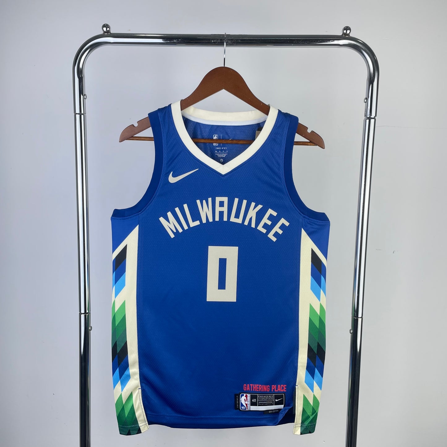Milwaukee Bucks 2022-23 Nike Swingman Jersey - City Edition