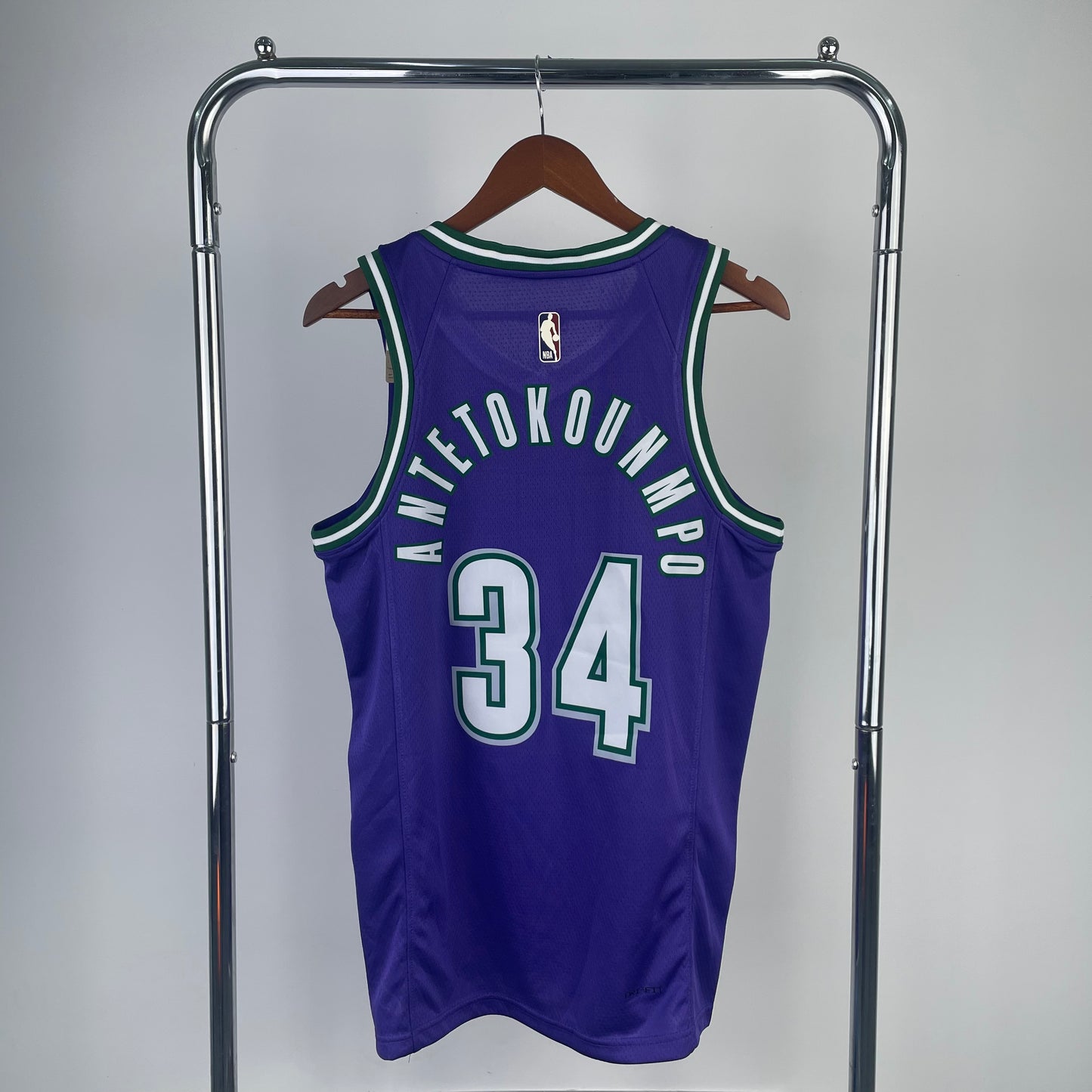 Milwaukee Bucks 2022-23 Purple Swingman Jersey - Classic Edition