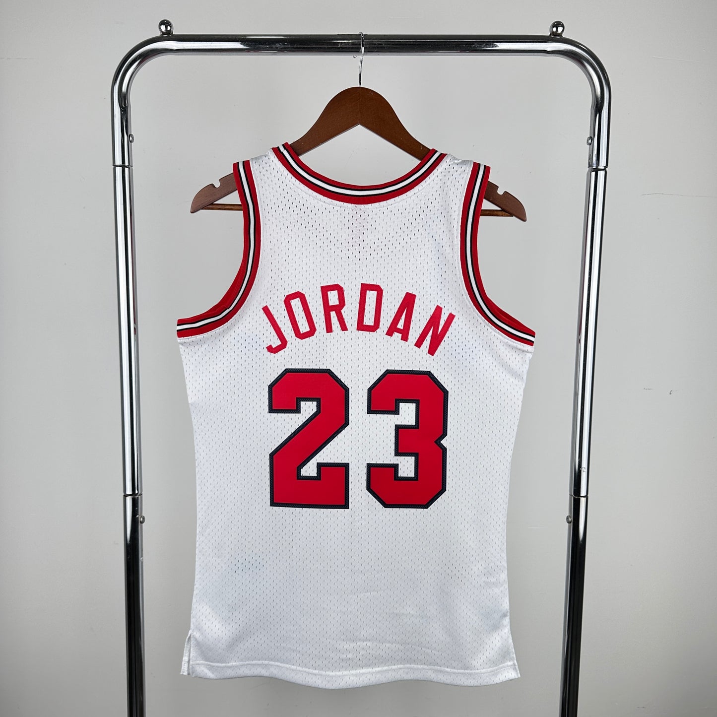Chicago Bulls 1984-85 Micheal Jordan White Mitchell & Ness Swingman Jersey