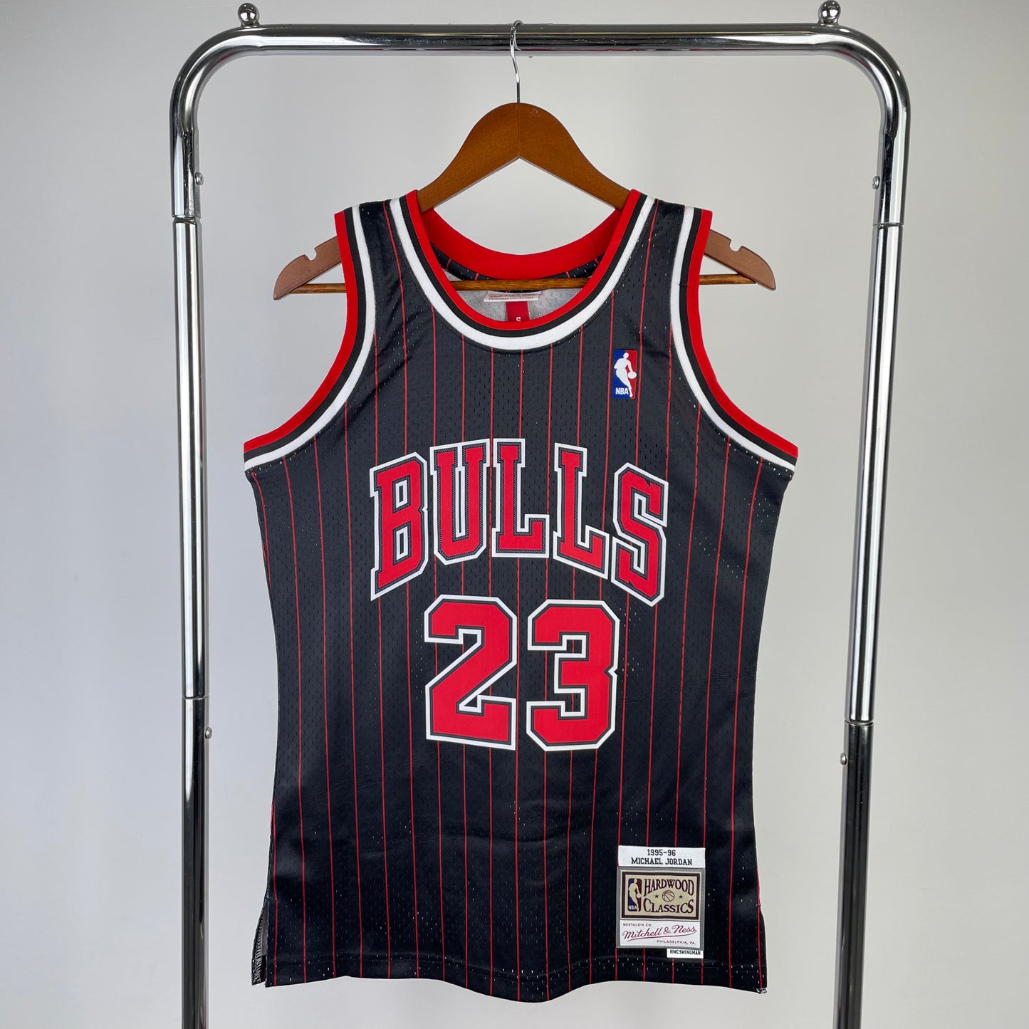 Chicago Bulls 1995-96 #23 Micheal Jordan Alternate Mitchell & Ness Swingman Jersey