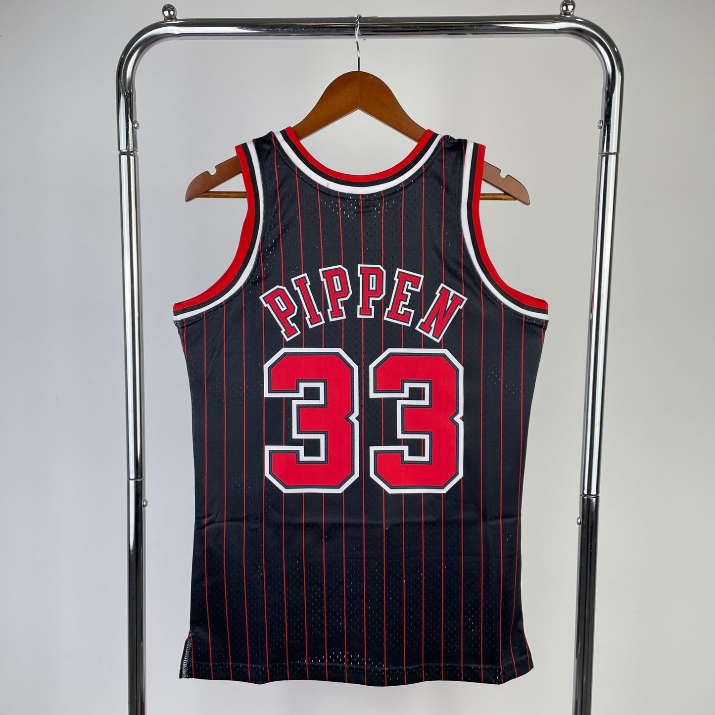 Chicago Bulls 1995-96 #33 Scottie Pippen Alternate Mitchell & Ness Swingman Jersey