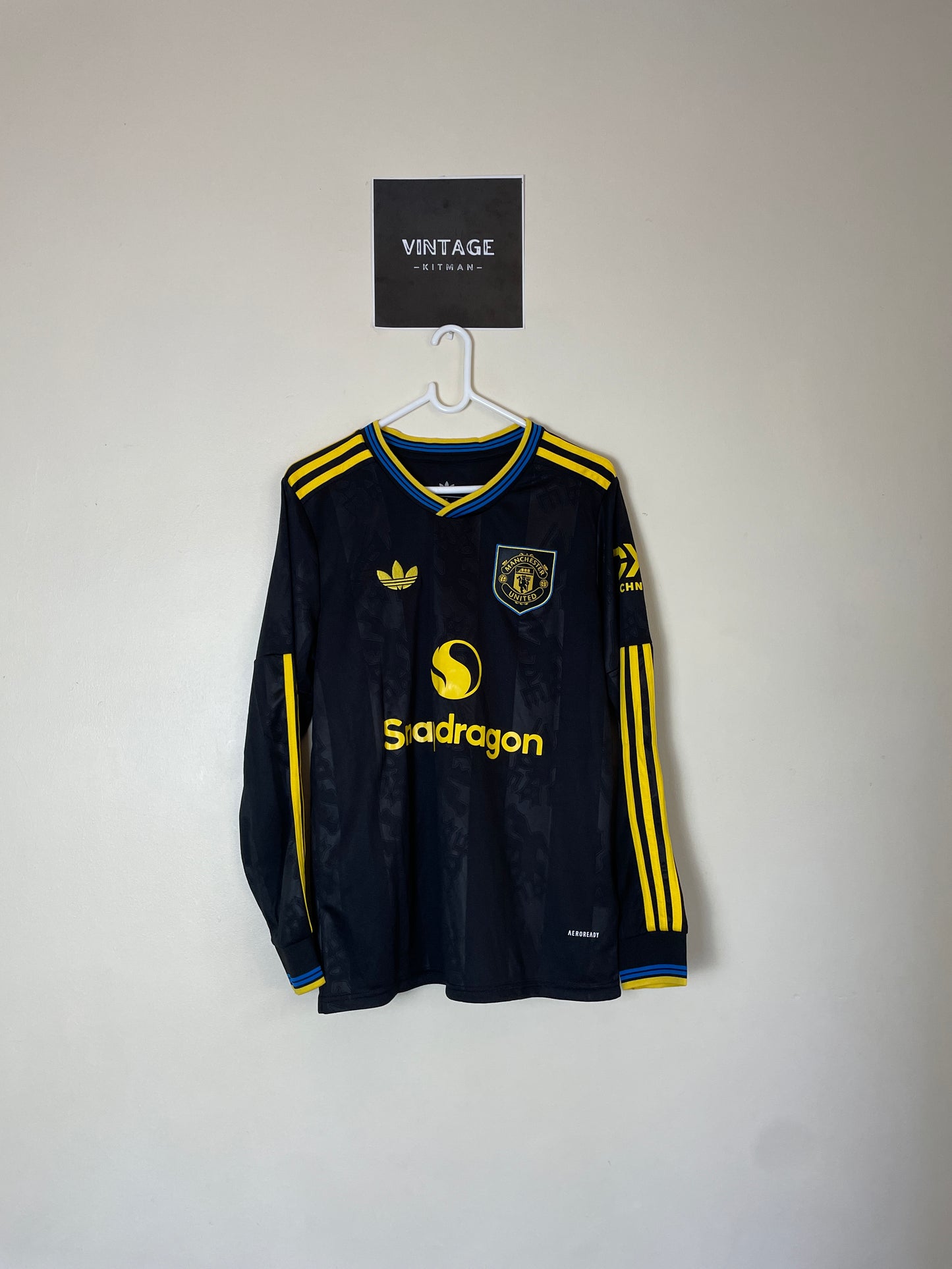 Manchester United 2025/26 Third Long Sleeve #10 CUNHA (Small)