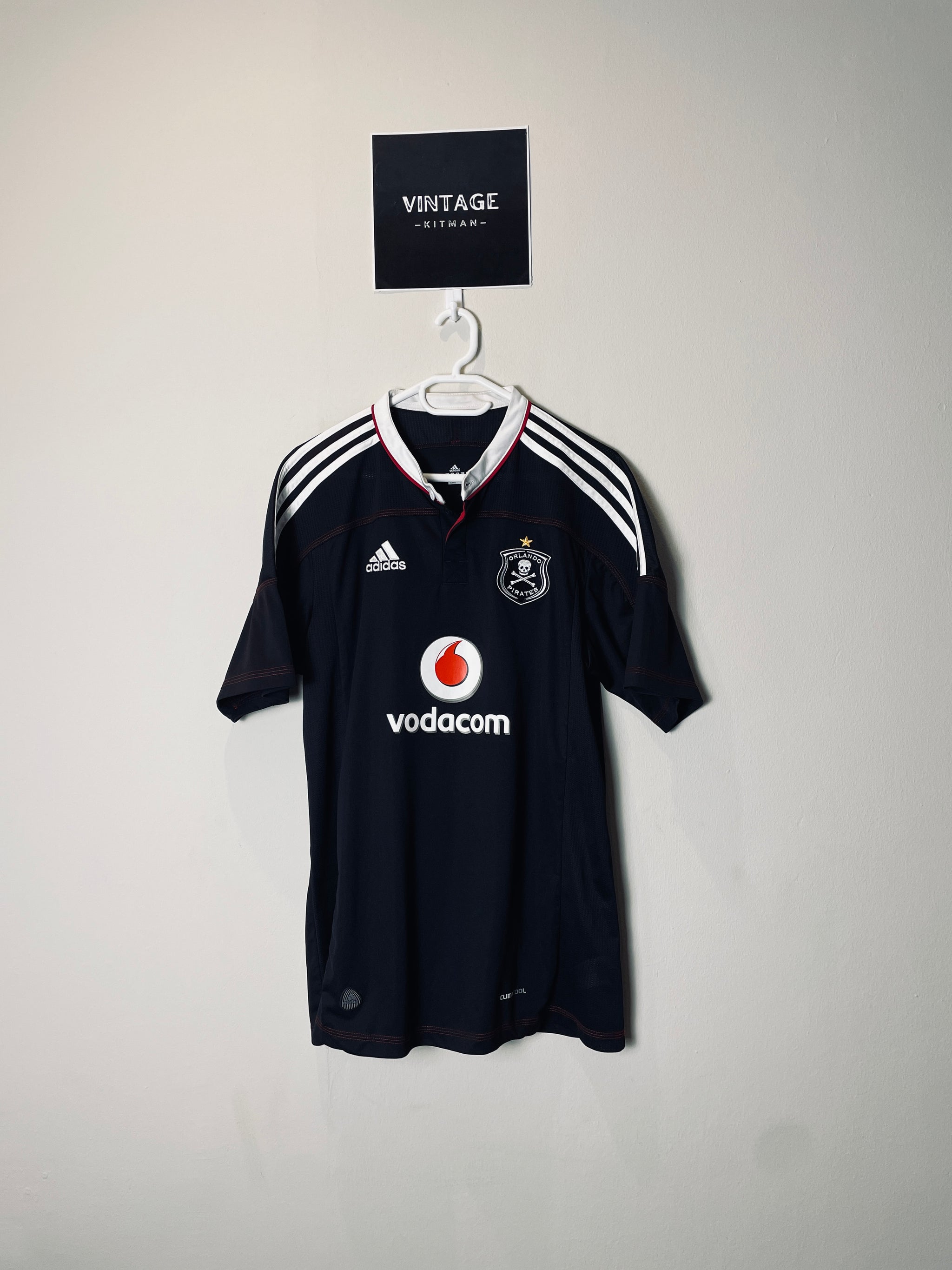 2011/12 Orlando Pirates Home Retro Jersey *Original* L 10/10
