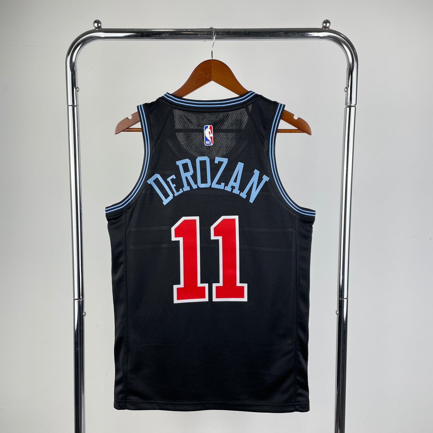 Chicago Bulls 2018-19 Black Swingman Jersey - City Edition