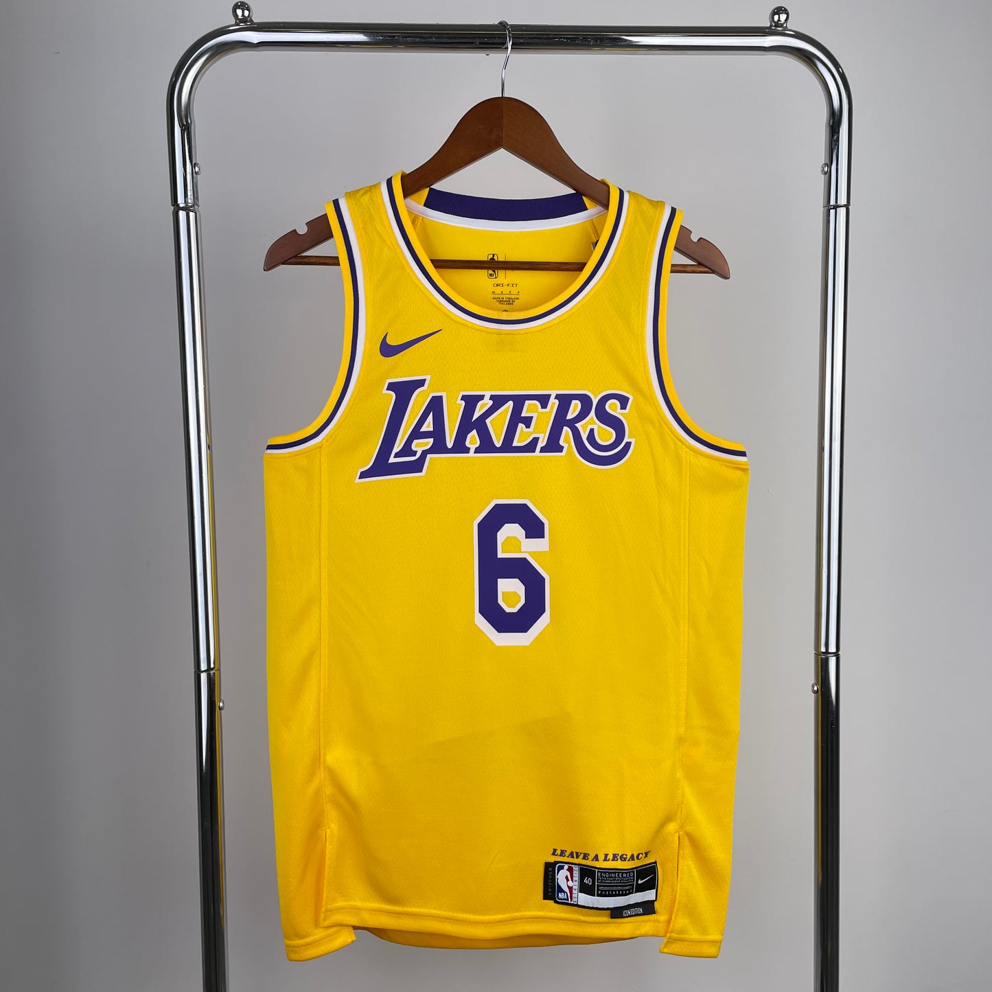Los Angeles Lakers 2018-21 Gold Swingman Jersey - Icon Edition