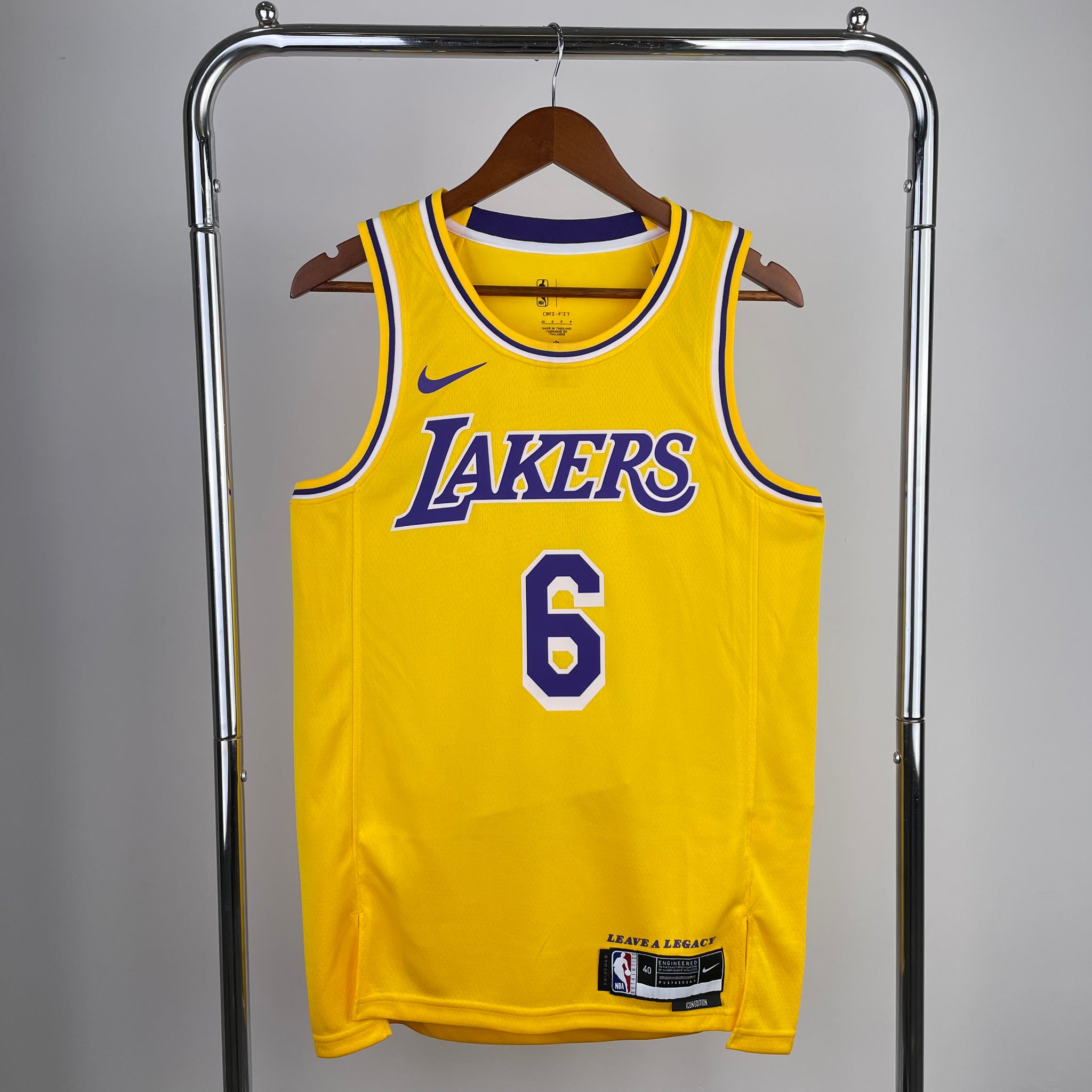 Los Angeles Lakers 2018-21 Gold Swingman Jersey - Icon Edition