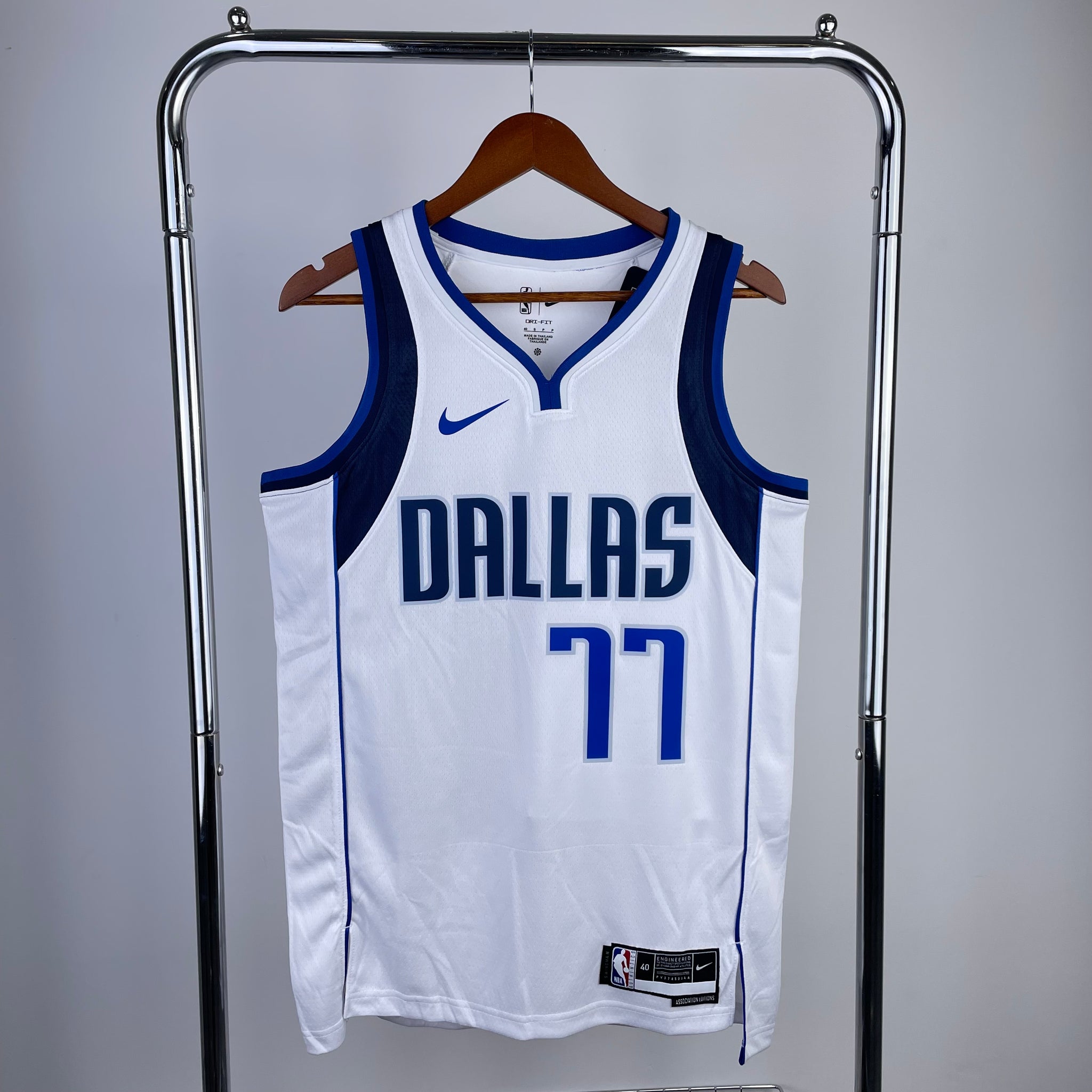 Dallas Mavericks 2022-23 Blue Swingman Jersey - Classic Edition