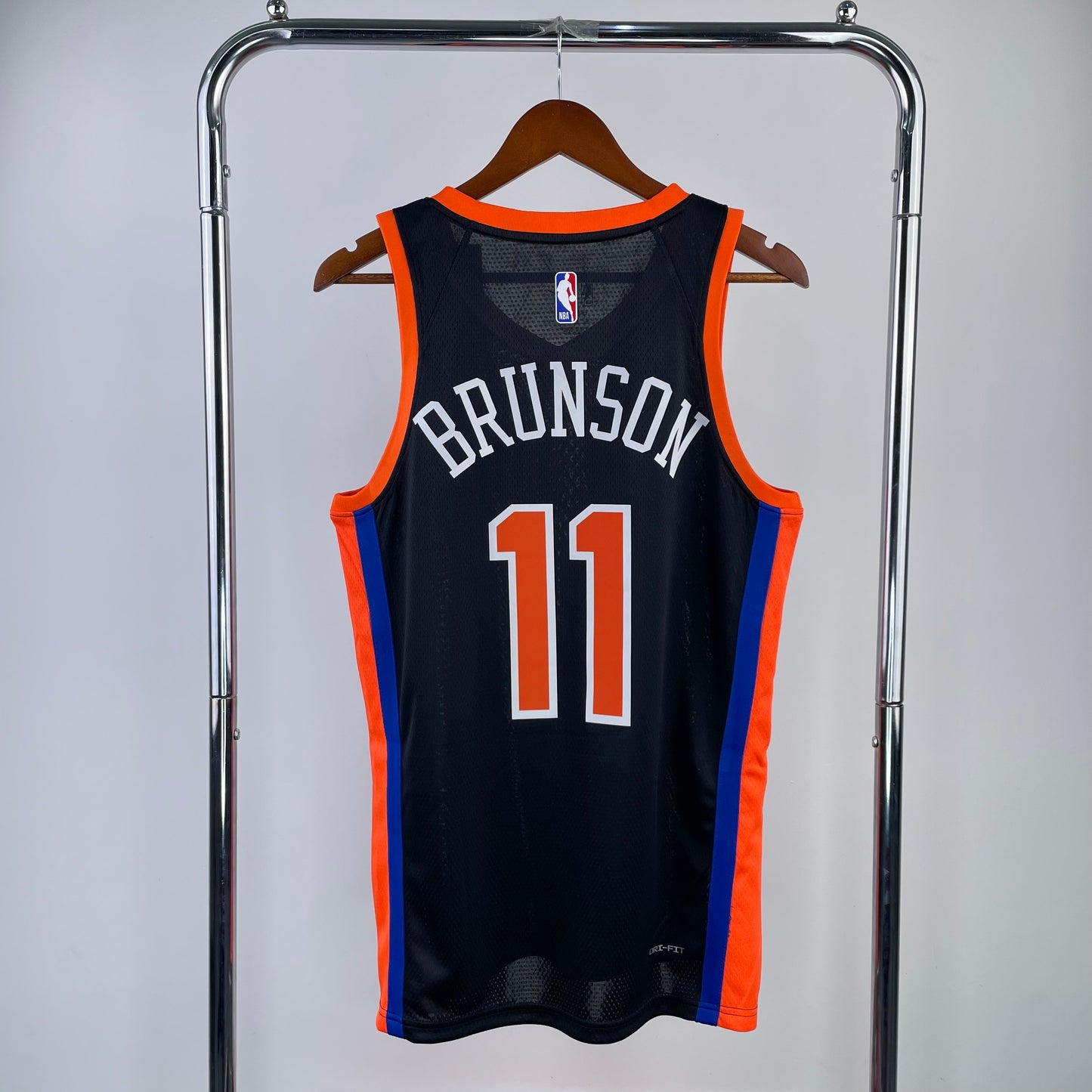 New York Knicks 2022-23 Black/Orange Swingman Jersey - Statement Edition