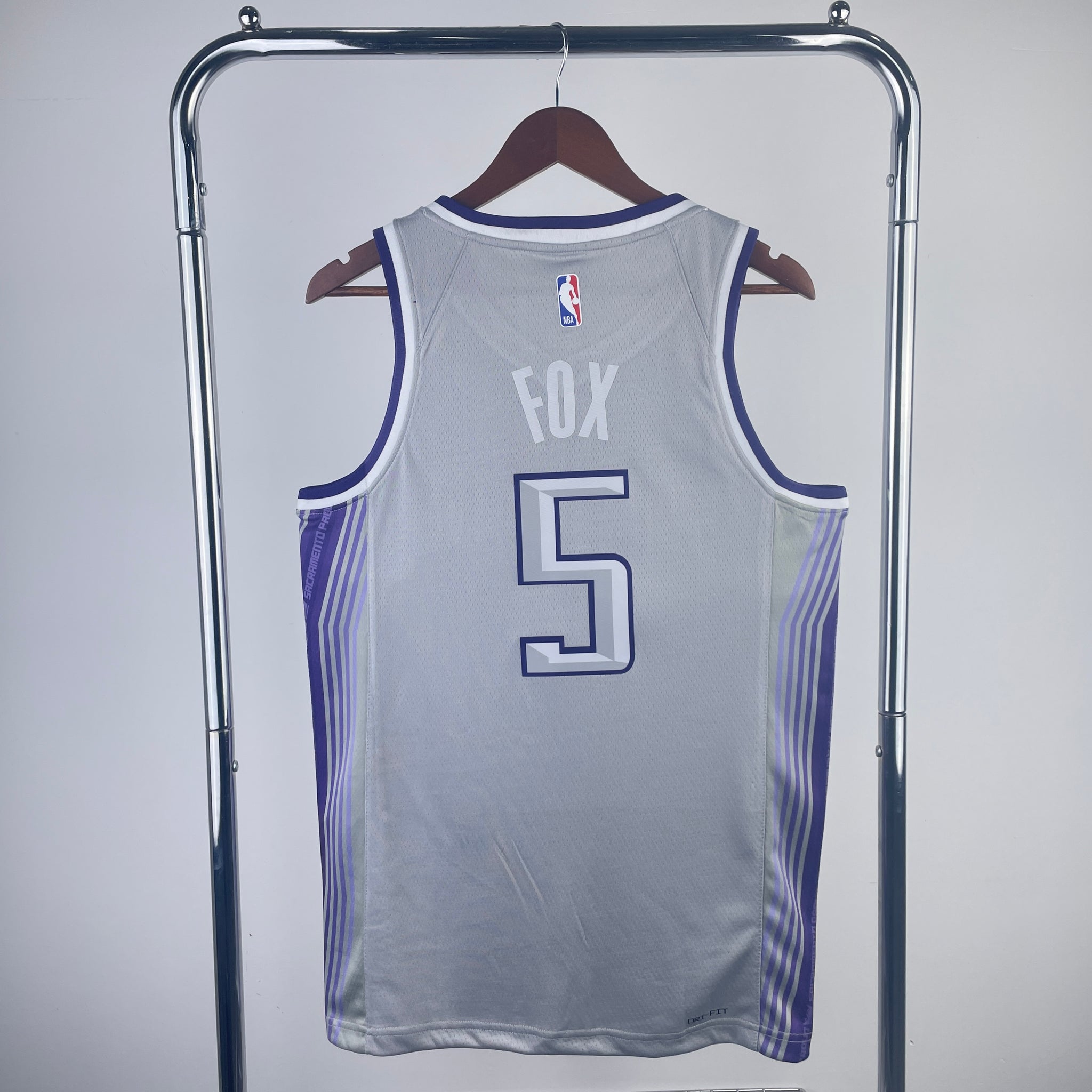 Sacramento Kings 2022-23 Grey Swingman Jersey - City Edition