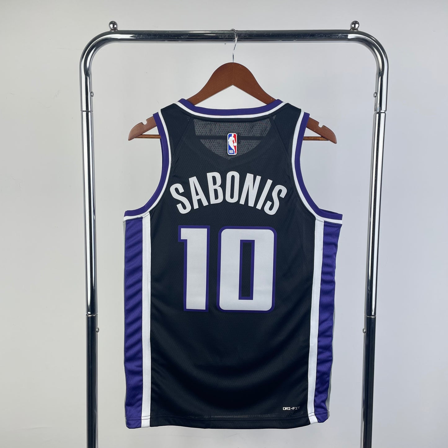 Sacramento Kings 2023-24 Nike Black Swingman Jersey - Icon Edition
