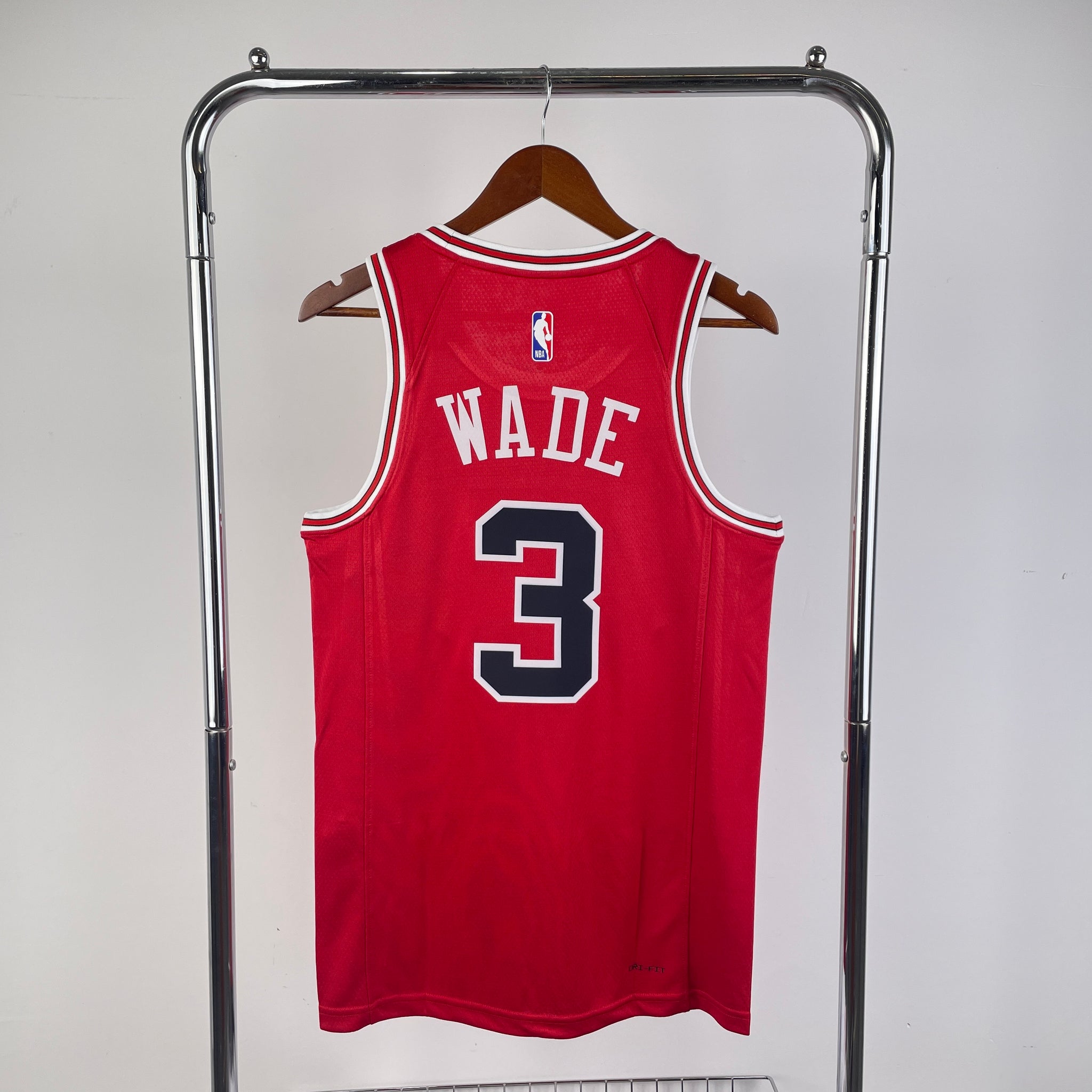 Chicago Bulls 2022-23 Red Swingman Jersey - Icon Edition