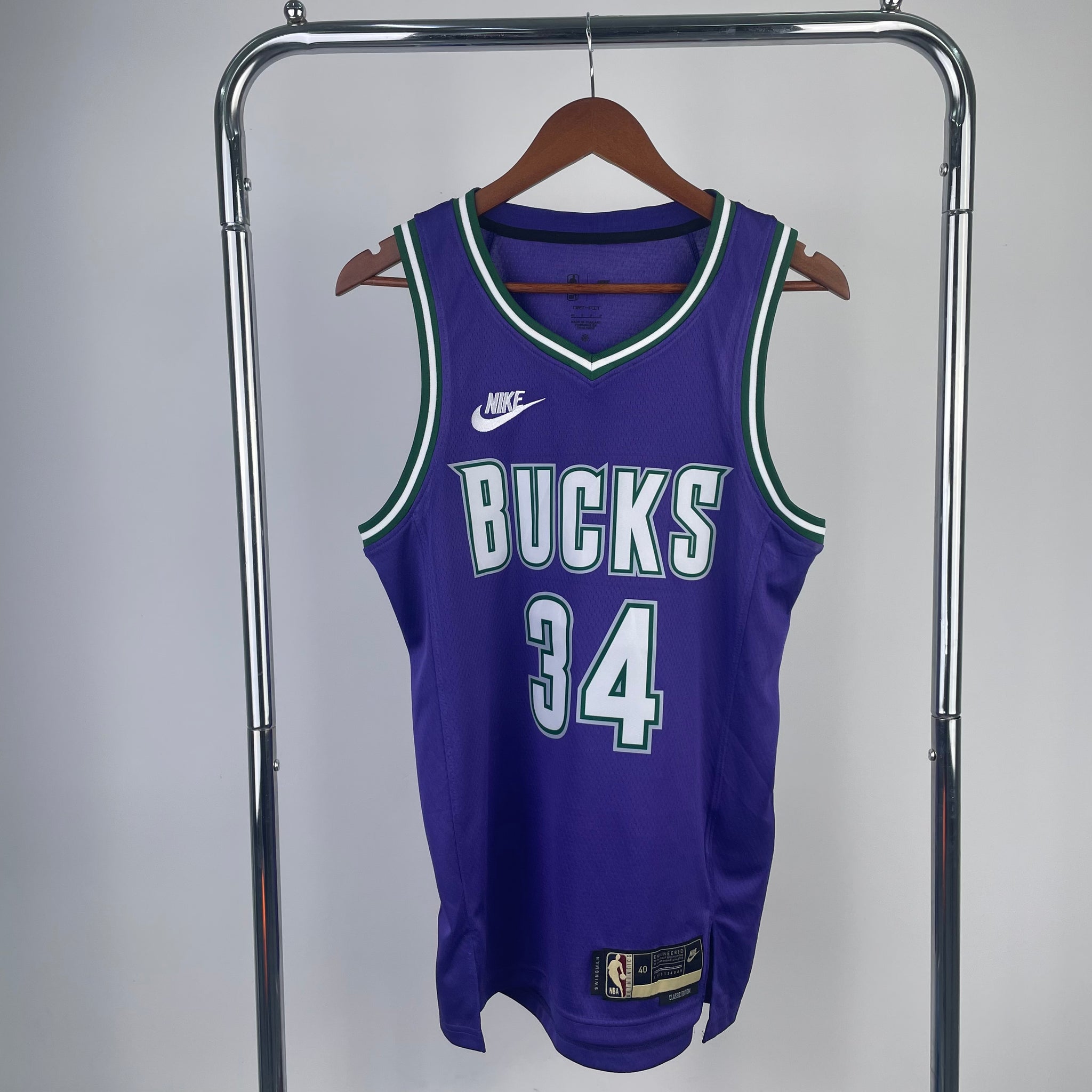 Milwaukee Bucks 2022-23 Purple Swingman Jersey - Classic Edition