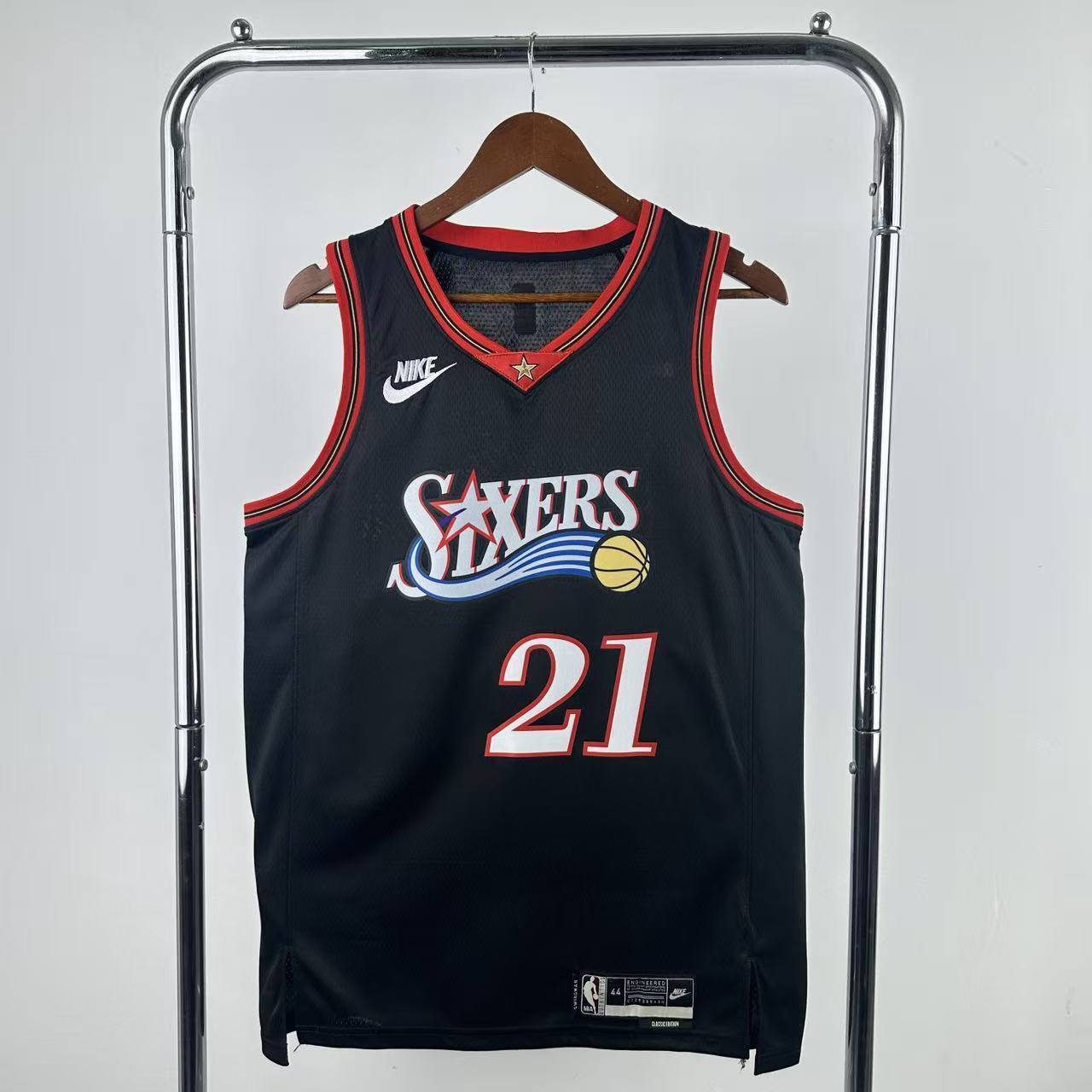 Philadelphia 76ers 2025-26 Black Swingman Jersey - Classic Edition