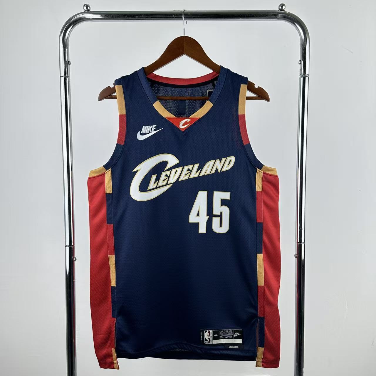 Cleveland Cavaliers 2025-26 Navy Swingman Jersey - Classic Edition