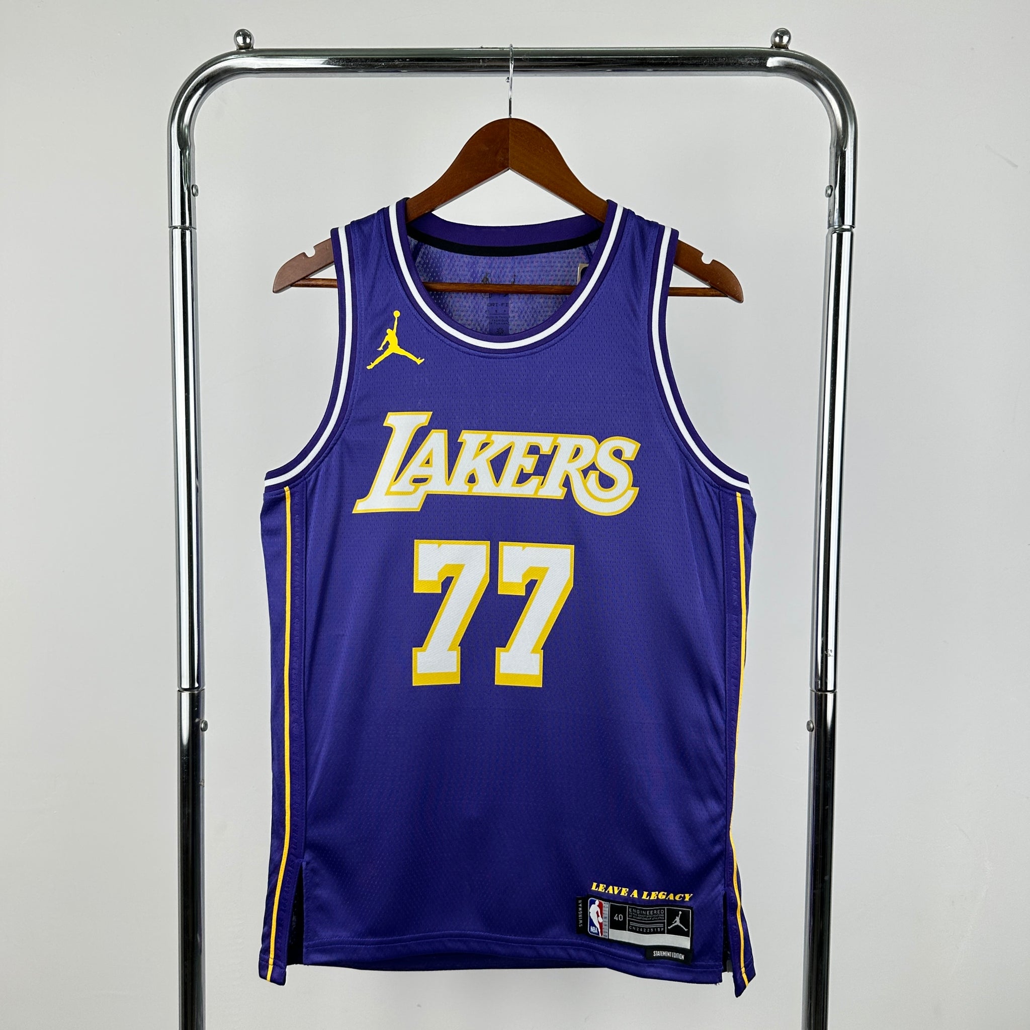Los Angeles Lakers 2025-26 Purple Swingman Jersey - Statement Edition