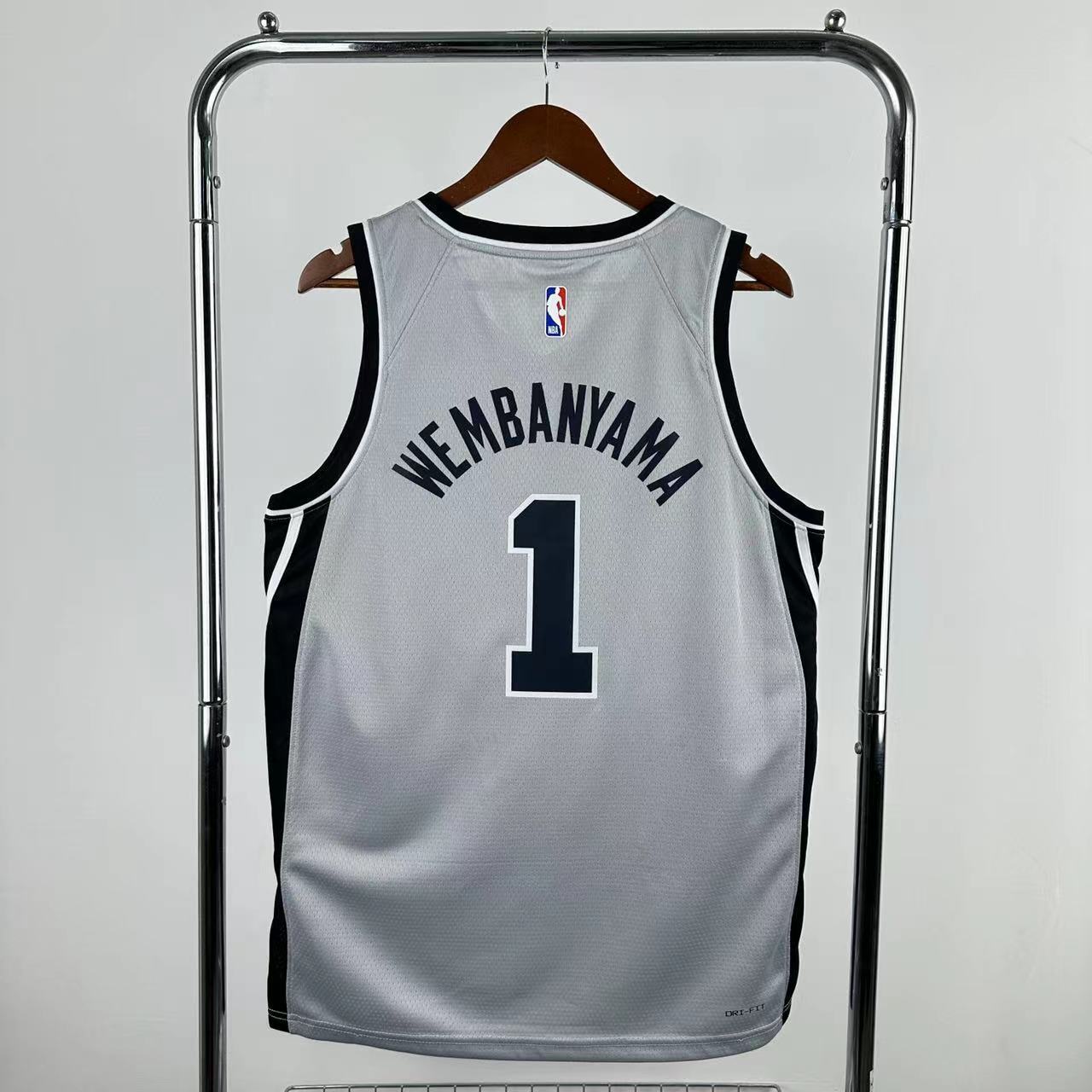 San Antonio Spurs 2025-26 Grey Swingman Jersey - Statement Edition