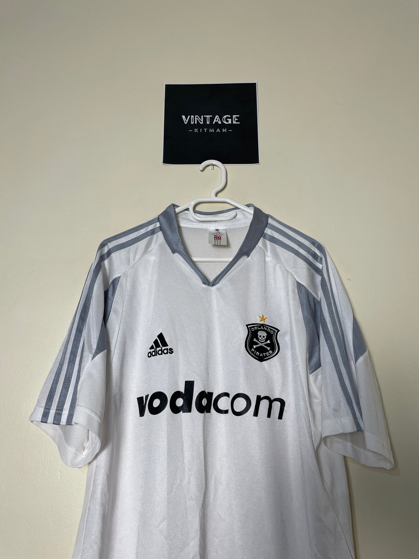 2004/06 Orlando Pirates Away Retro Jersey *Original* Medium fits L 10/10