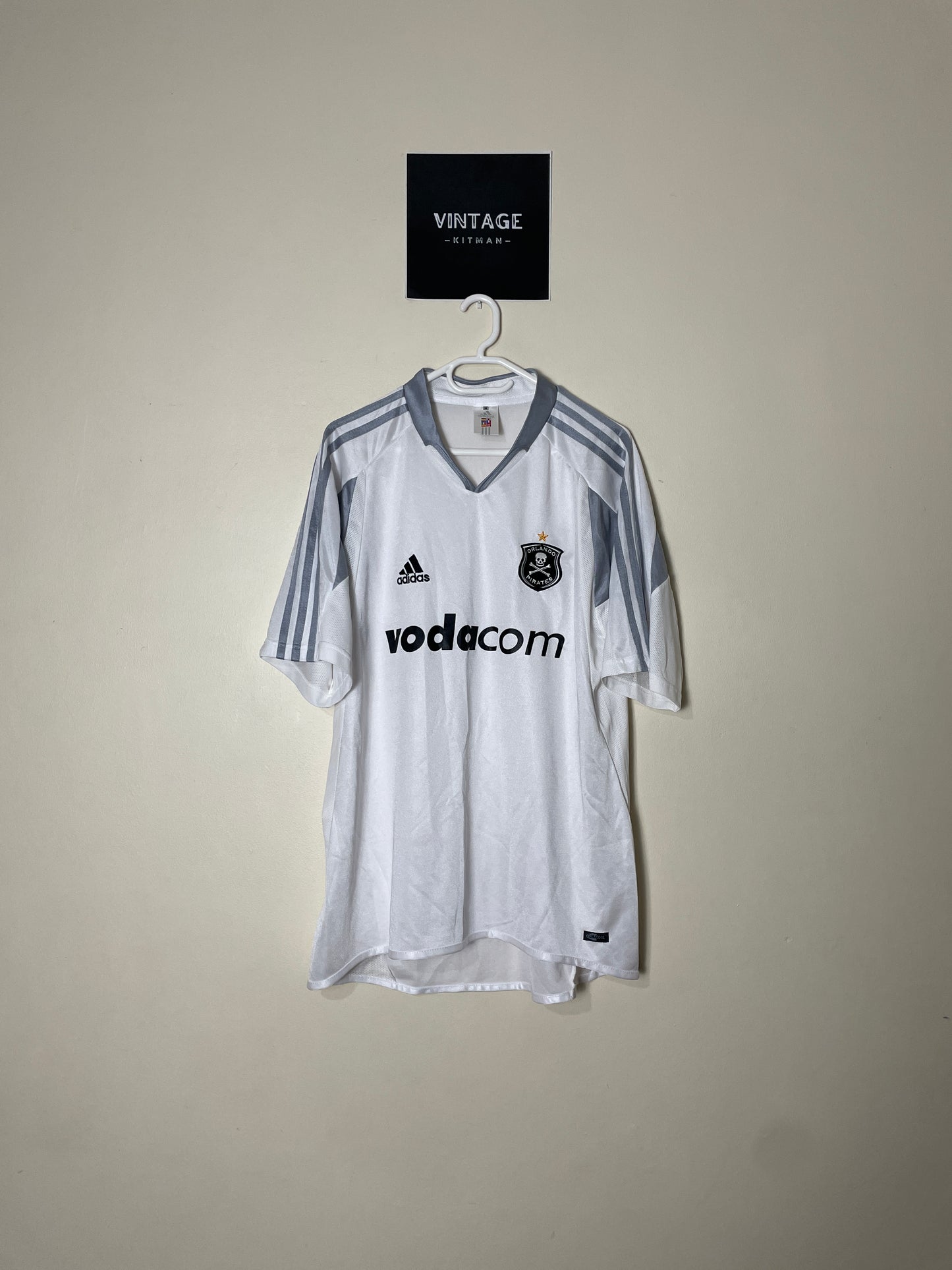2004/06 Orlando Pirates Away Retro Jersey *Original* Medium fits L 10/10