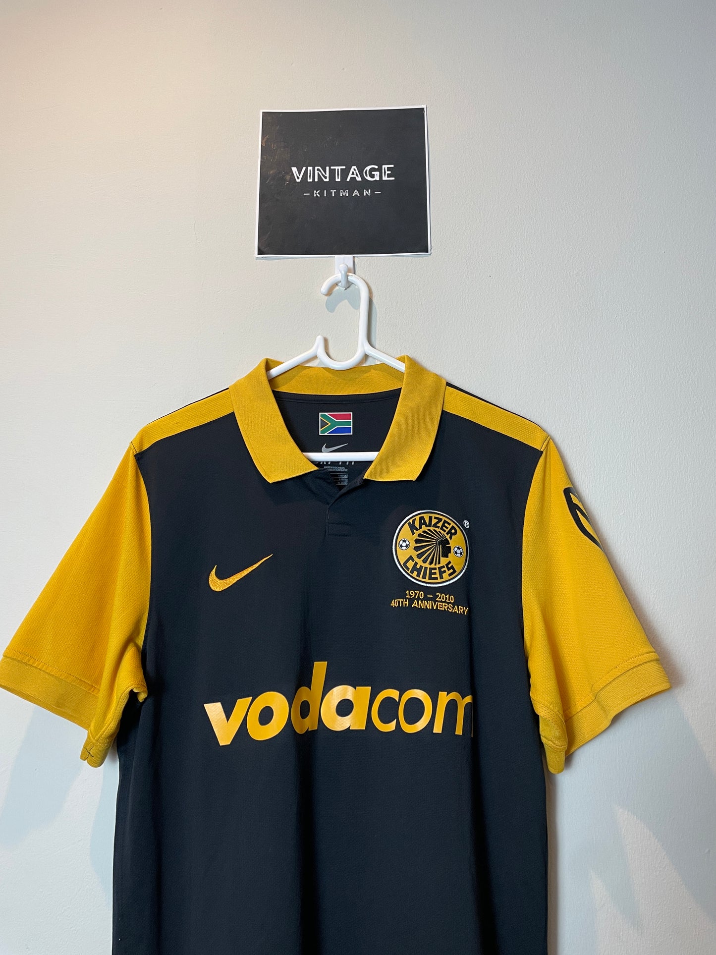 2010/11 Kaizer Chiefs ‘40th Anniversary’ Away Retro Jersey *Original* M 10/10