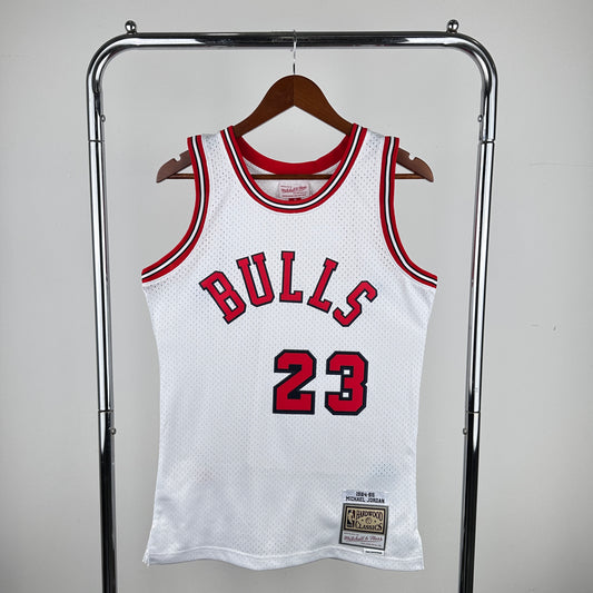 Chicago Bulls 1984-85 Micheal Jordan White Mitchell & Ness Swingman Jersey