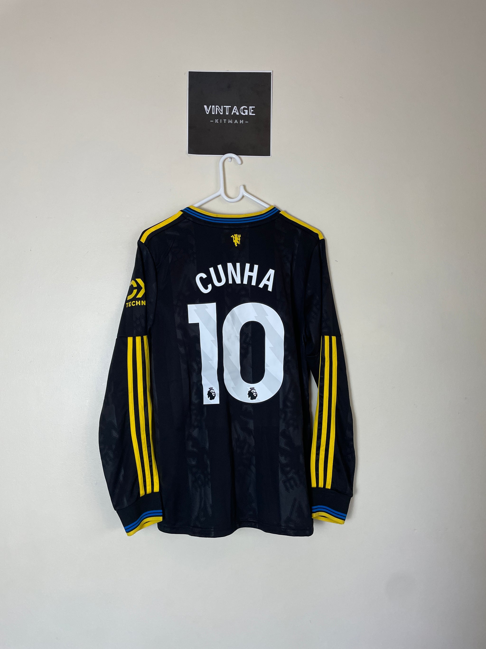 Manchester United 2025/26 Third Long Sleeve #10 CUNHA (Small)