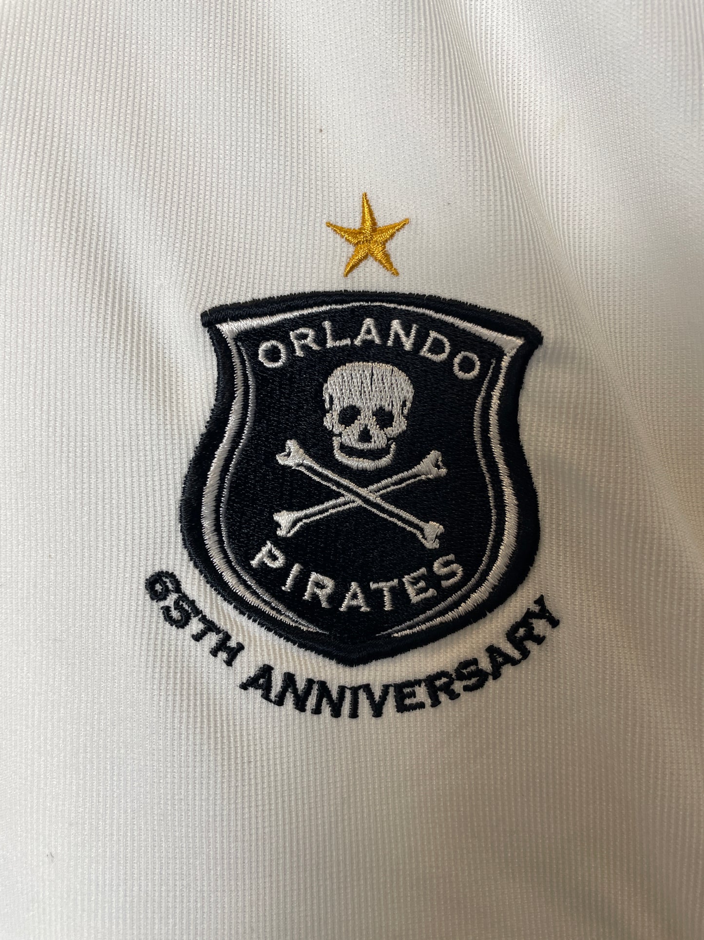 2003/04 Orlando Pirates Away ‘65th Anniversary’ Retro Jersey *Original* M 9/10