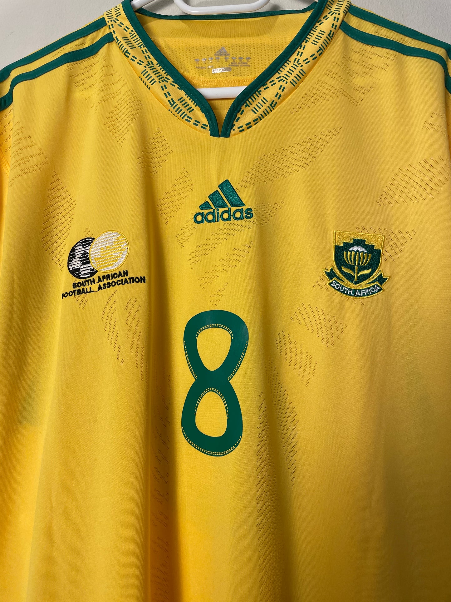 2010 Bafana Bafana Home Retro Jersey *Original* #8 TSHABALALA (XL) 10/10
