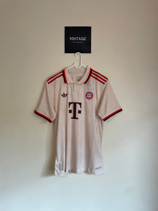 Bayern Munich 2024/25 Third Player Version (XL)